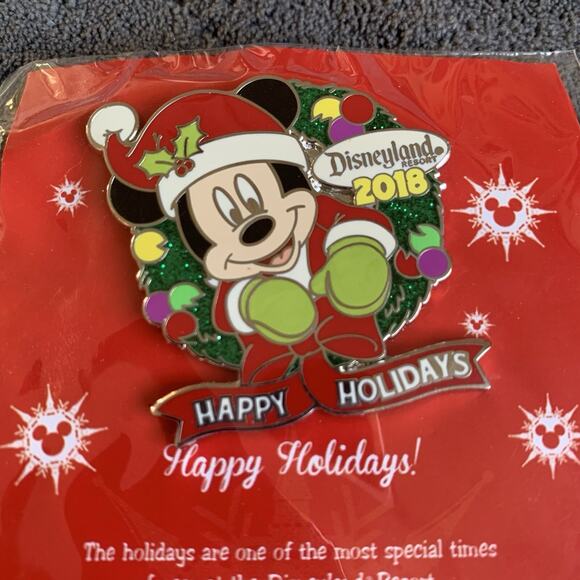 Disney Mickey Disneyland Resort 2018 Happy Holiday Pin Cast Exclusive Christmas - Picture 2 of 7